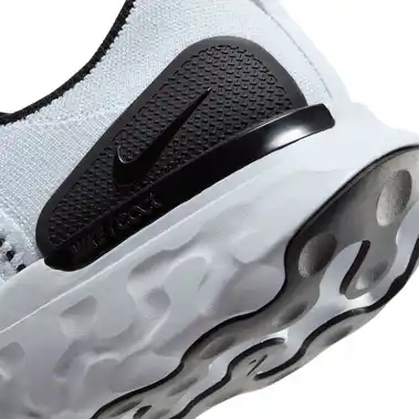 Image 6 of Nike React Phantom Run Flyknit 2 Men's