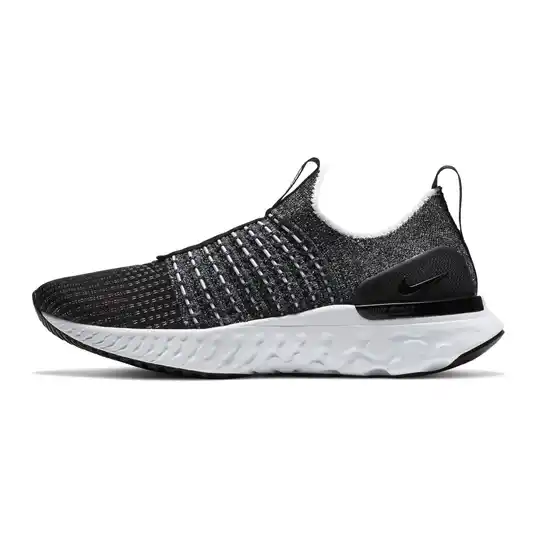 Cover image of BLK|WHT Nike React Phantom Run Flyknit 2 Women's