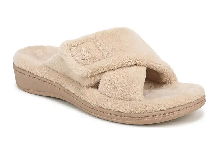Image 1 of Vionic Relax Women's